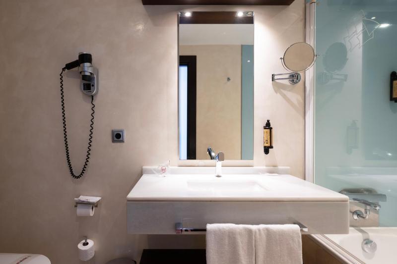 Hotel Maroa Vigo - image 44