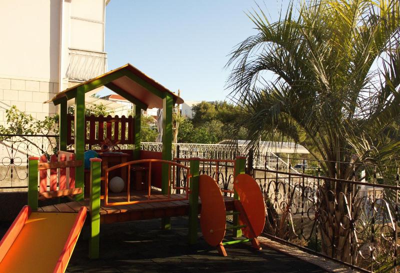 Seaside family friendly house with a swimming pool Trogir - 17358 - image 28