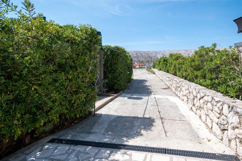 Apartments by the sea Pag - 20961 - image 28