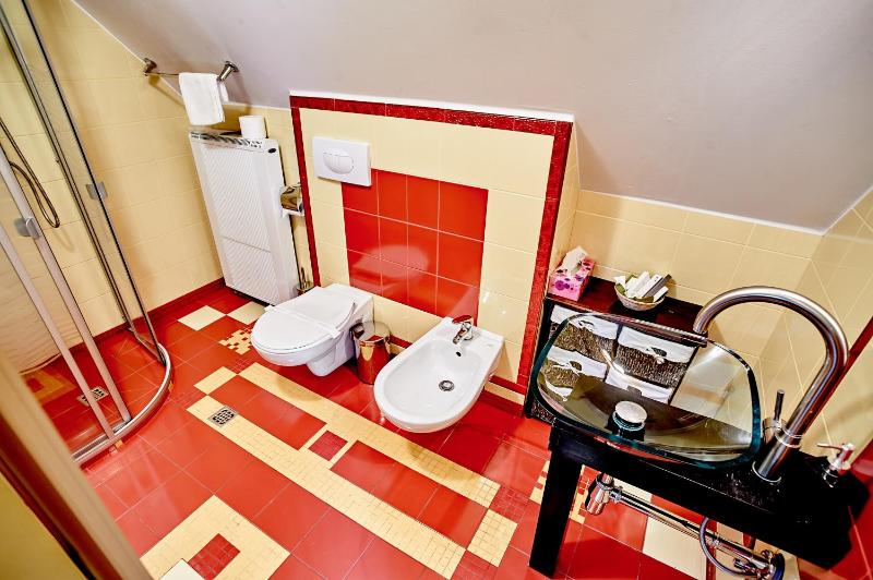 Deluxe Triple Room (Chinese Style) image 2