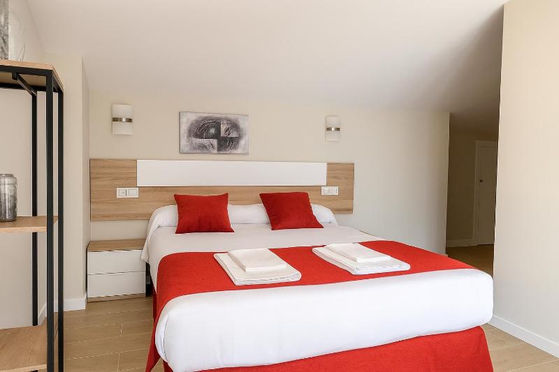 Apartamentos Pinar Málaga Centro - Álvarez - image 7