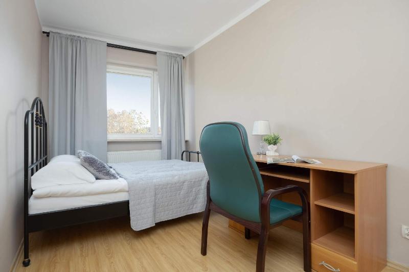 Family Apartment with Balcony and Remote Work in Warsaw by Noclegi Renters - image 1