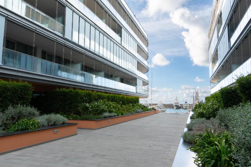 Waterfront Suite by Wonderful Italy - image 14