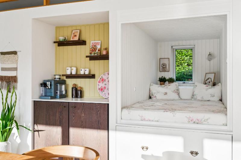 Flot Nyrenoveret Hus Tæt På Ebeltoft - image 3