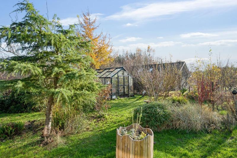 Flot Nyrenoveret Hus Tæt På Ebeltoft - image 12