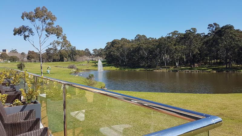Lakeside Hotel and Conference Centre - image 14