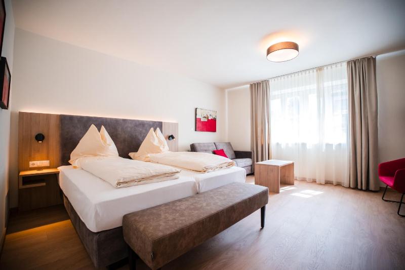Hotel Rosenvilla - image 4