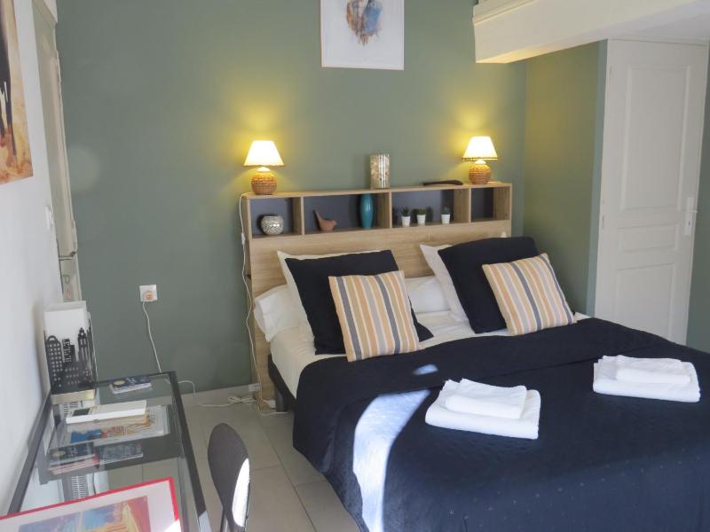 Le Castel Home Nîmes - image 15