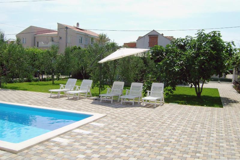 Family-friendly apartments with swimming pool Biograd na Moru Biograd - 8370 - image 12