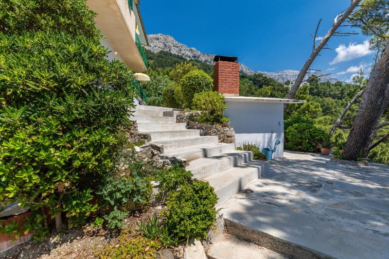 Apartments by the sea Brela Makarska - 2713 - image 9