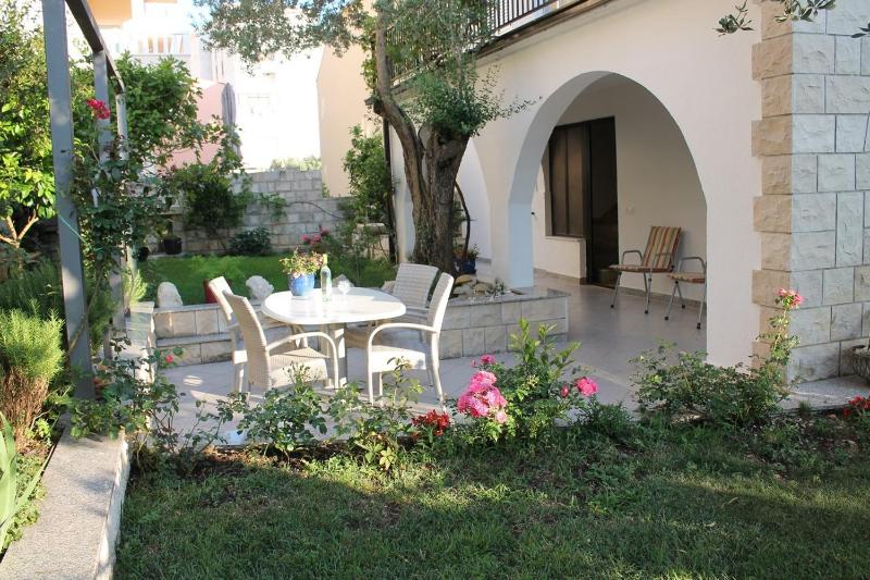 Apartments with parking space Makarska - 21911 - image 4