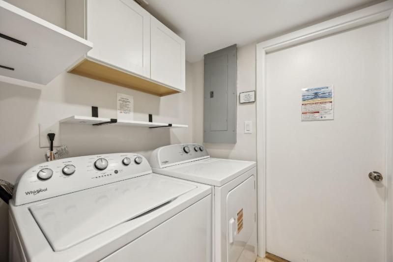 2055 Beach Wood - image 41
