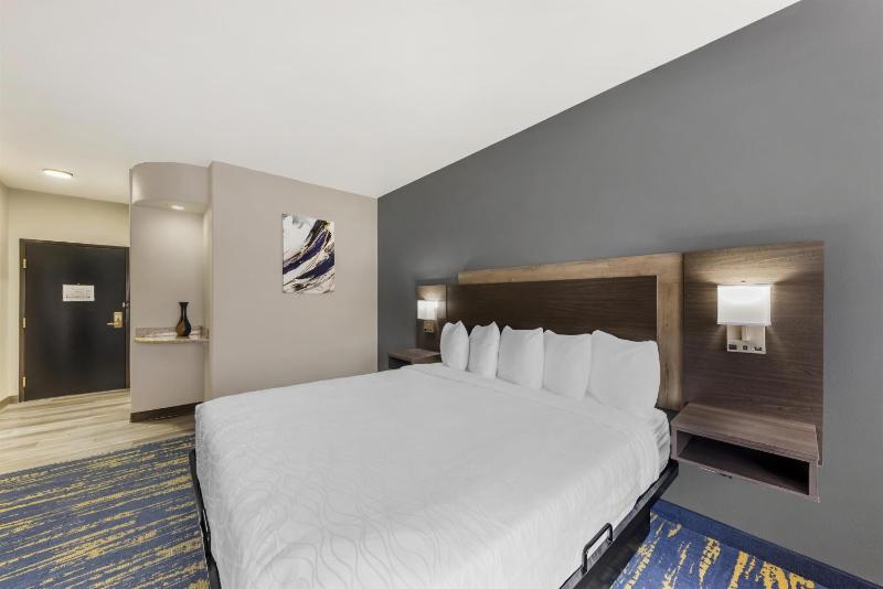 Best Western Sea World/Lackland AFB NW Hotel & Suites - image 37