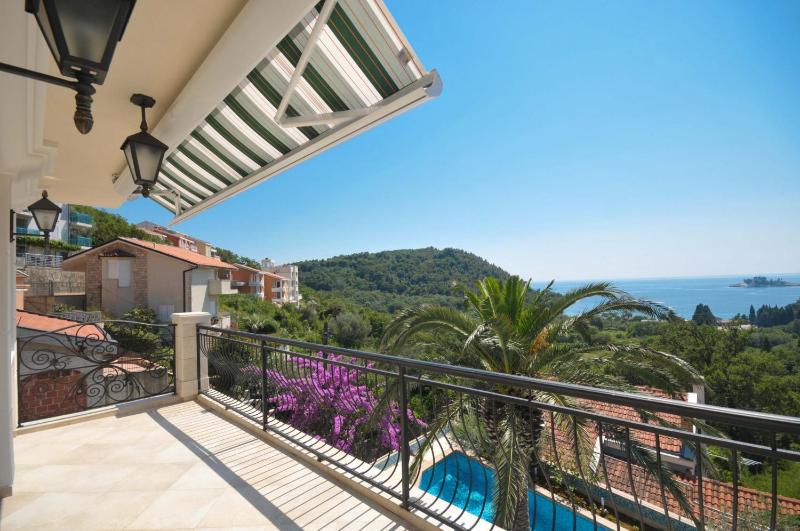 Villa with Private Pool image 1
