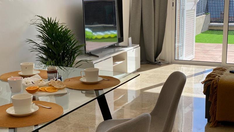 Apartment Overlooking on Atlantic Ocean - image 17