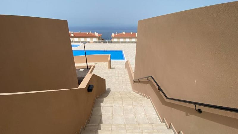 Apartment Overlooking on Atlantic Ocean - image 25