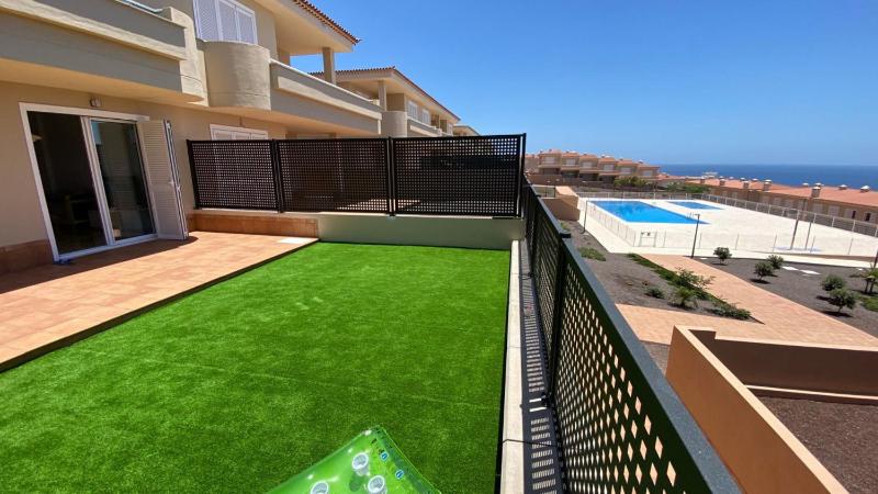 Apartment Overlooking on Atlantic Ocean - image 19