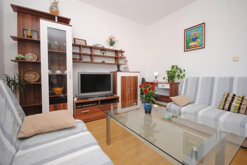 Apartment Ivanka - image 12