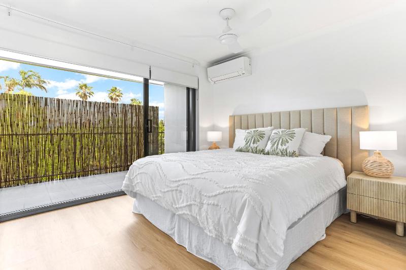 Modern & Tranquil Sunshine Beach - image 16
