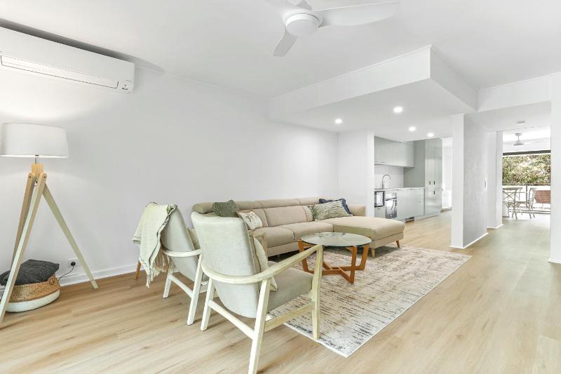 Modern & Tranquil Sunshine Beach - image 8