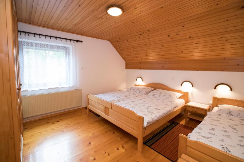 One-Bedroom Apartment image 2