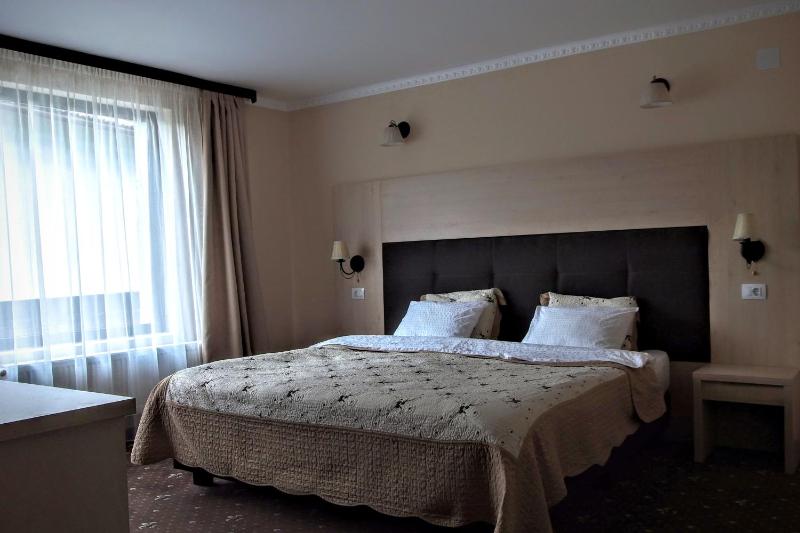 Standard Double Room image 4