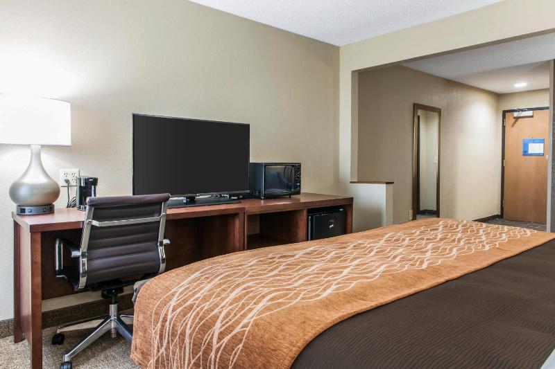 King Room - Non-Smoking image 3