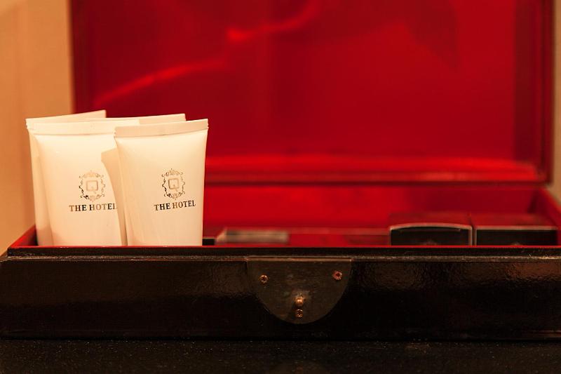 Double Room - Lower Ground Floor image 3