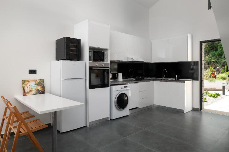 Rokas Luxury Villas - image 13
