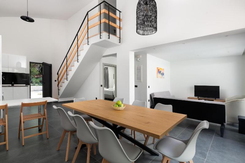 Rokas Luxury Villas - image 10