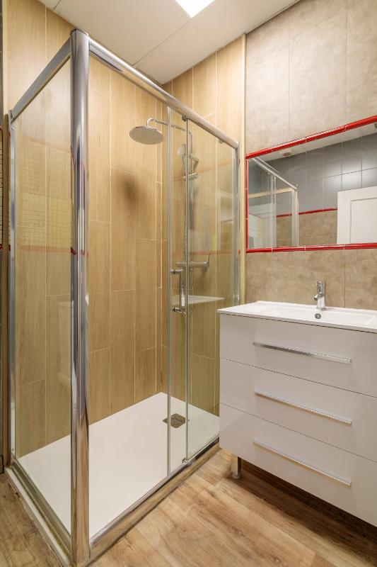 HOSTEL Pepper-Gold -STEP-FREE ENTRANCE -car- free Space-no nois-3 minutes from Port -BED ROOMS 8 GUEST 55 M2 AND 8 GUEST 65 M2 - image 29