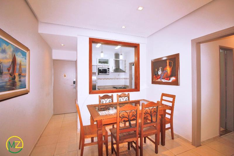 Bom 3 quartos no posto 6 com vaga de garagem - image 14
