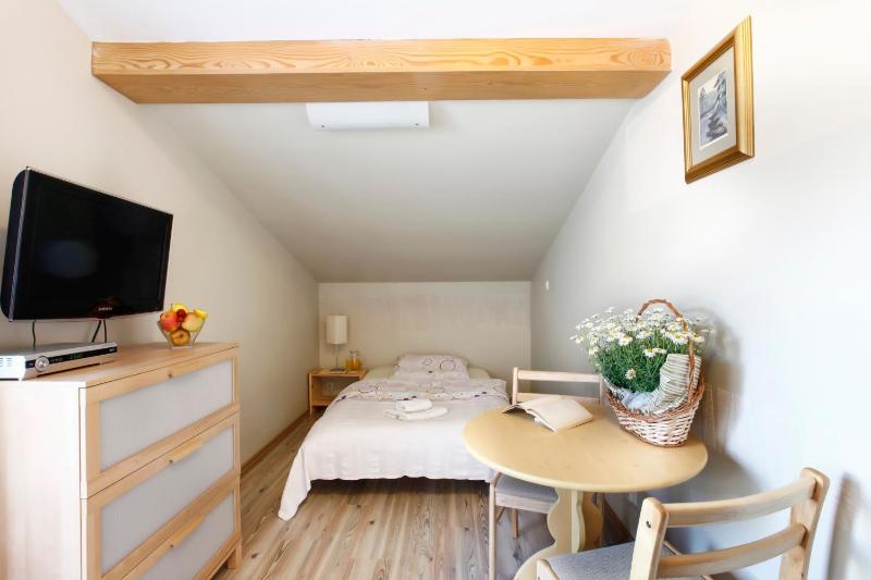 Single Room image 1