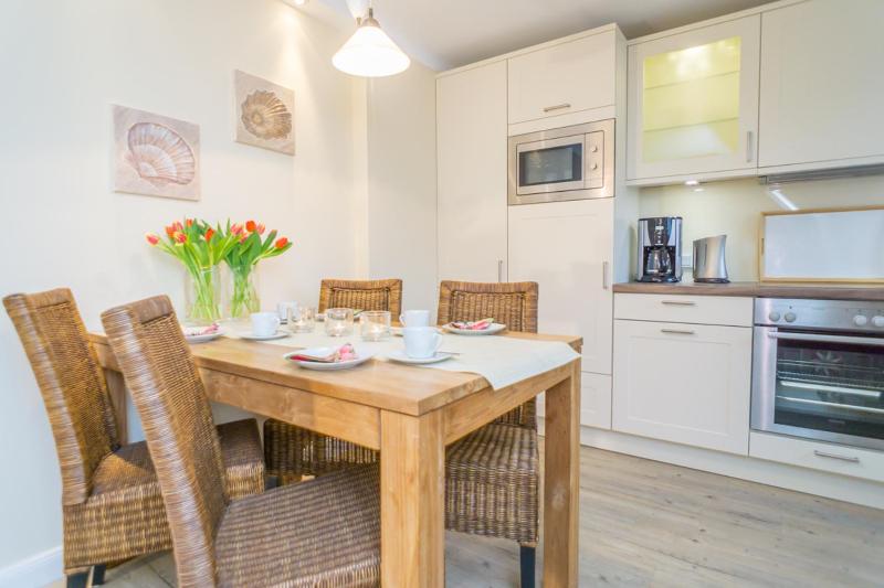 Friesenhaus Germania Ferienwohnung Lene - image 6