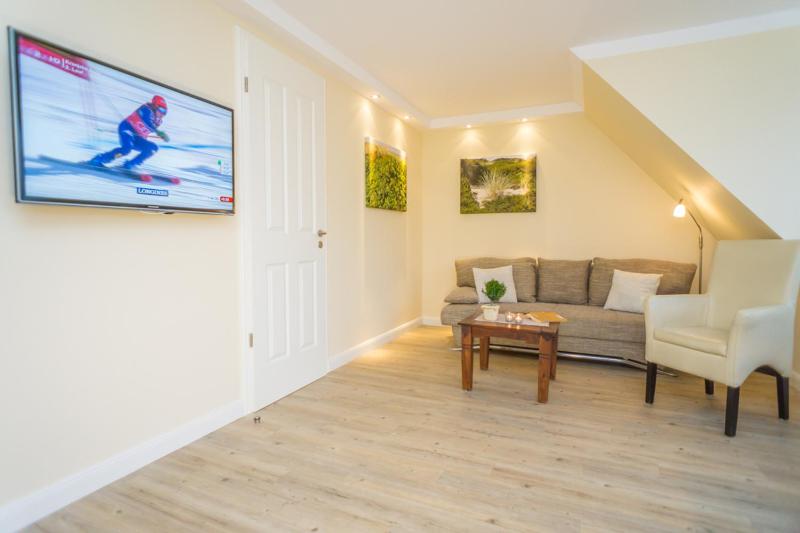 Friesenhaus Germania Ferienwohnung Liv - image 12