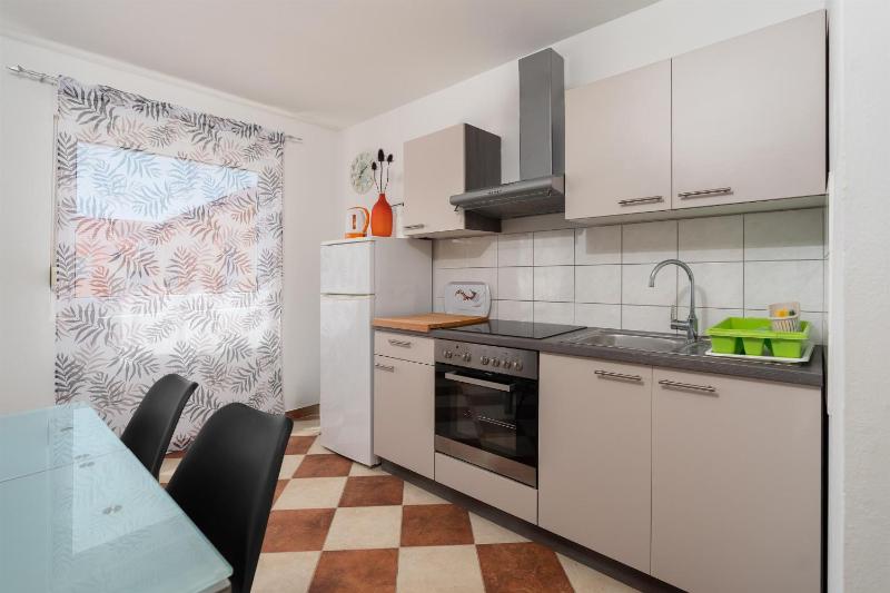 Apartments Sanja - image 32