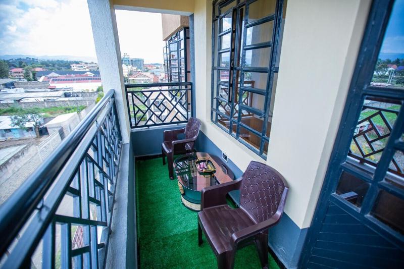 Most Executive house in Naka Lakeview & central - image 16