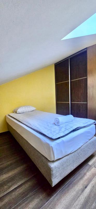 Redwood Hostel by EASY RENT Apartments - image 21