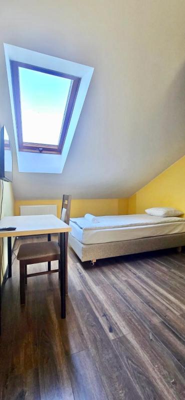 Redwood Hostel by EASY RENT Apartments - image 23