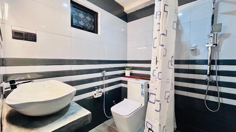 Casamia - Relaxing Cozy Guest Room Hiriketiya - image 8