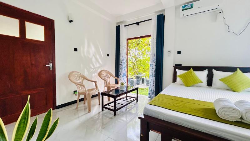 Casamia - Relaxing Cozy Guest Room Hiriketiya - image 13