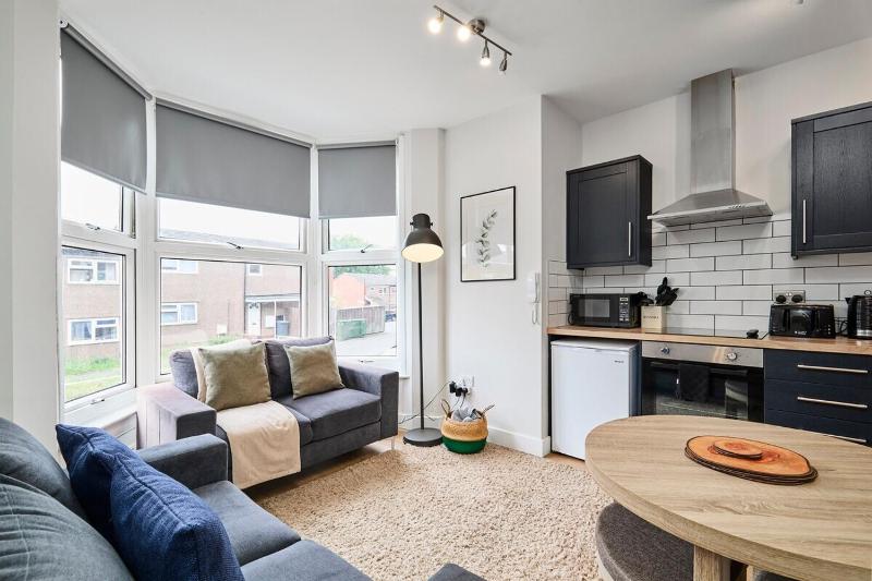 Kendal Lane Apartments - image 22