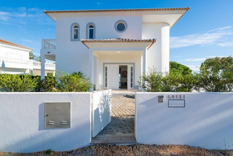 Villa Magical Light/Beach and Golf Lagos - image 34