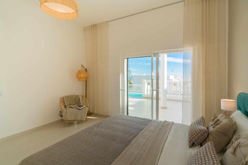 Villa Magical Light/Beach and Golf Lagos - image 23