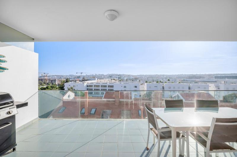 Exclusive Penthouse T2(T3) l Private roof top - image 16