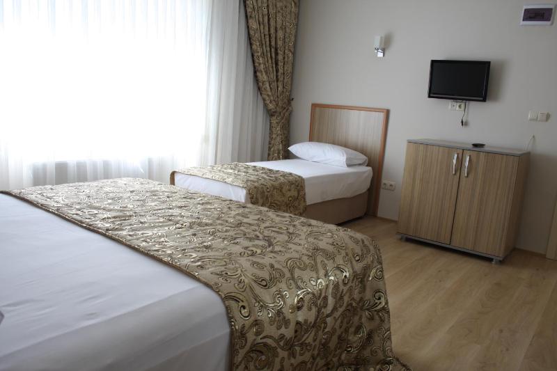Triple Room image 4