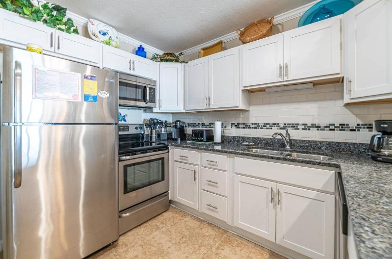 Perfect Ocean View - Oceanfront Condo Private Balcony Community Pool - image 19