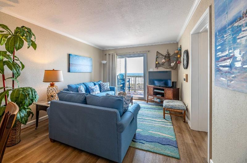 Perfect Ocean View - Oceanfront Condo Private Balcony Community Pool - image 9
