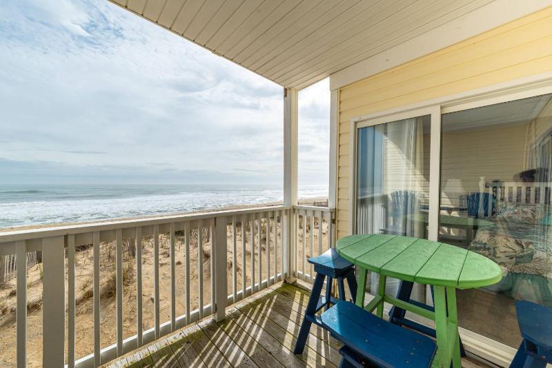 Perfect Ocean View - Oceanfront Condo Private Balcony Community Pool - image 14