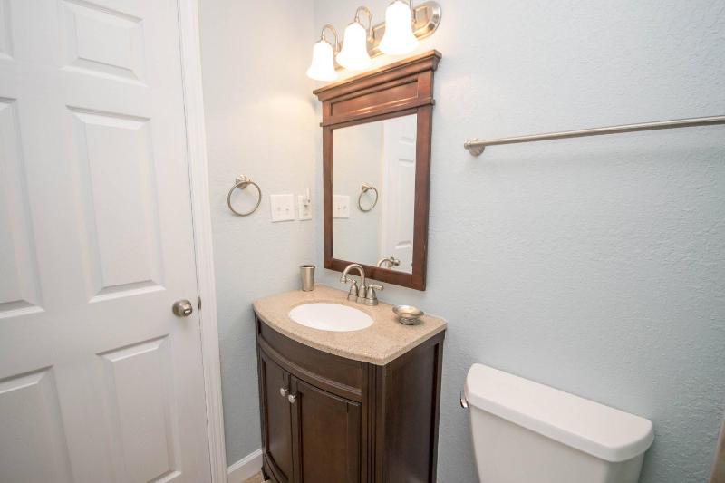 Perfect Ocean View - Oceanfront Condo Private Balcony Community Pool - image 22